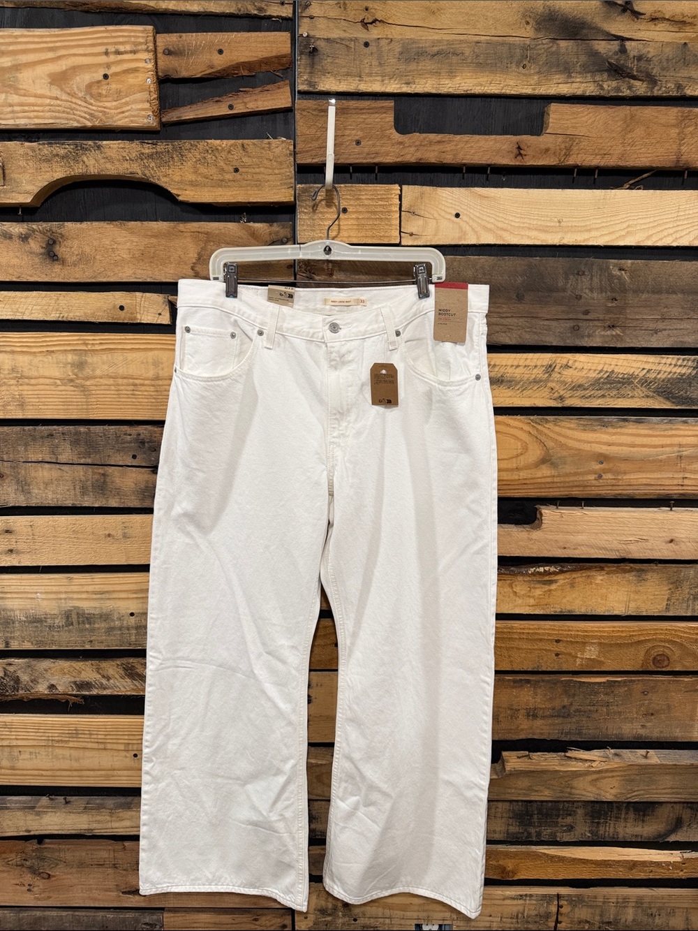 Levi’s Women’s White Middy Loose Bootcut Jeans Size 33x31 NWT